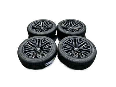 GM 22x9-Inch Aluminum 6-Split-Spoke Wheel in Low Gloss Black with Machined Accents 84799390