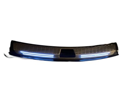 GM Illuminated Cargo Sill Plate in Jet Black 84814812