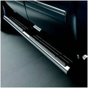 GM Crew Cab 6-Inch Oval Assist Steps in Chrome (Diesel) 20990089