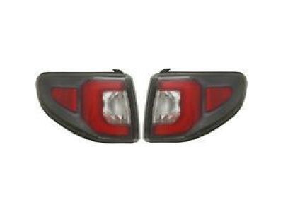 2014 GMC Acadia Tail Light - 84051375