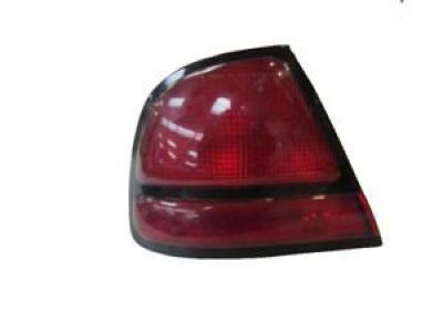 1999 Oldsmobile 88 Tail Light - 19168985