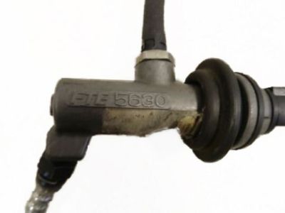 2004 Cadillac CTS Clutch Master Cylinder - 12587377