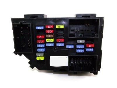 2013 Chevrolet Silverado Fuse Box - 22925355