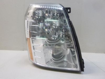 2014 GMC Yukon Headlight - 25897647