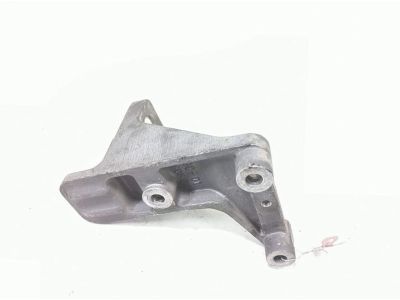 GM 15876977 Bracket, Engine Mount