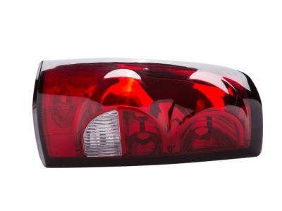2005 Chevrolet Silverado Tail Light - 19169004
